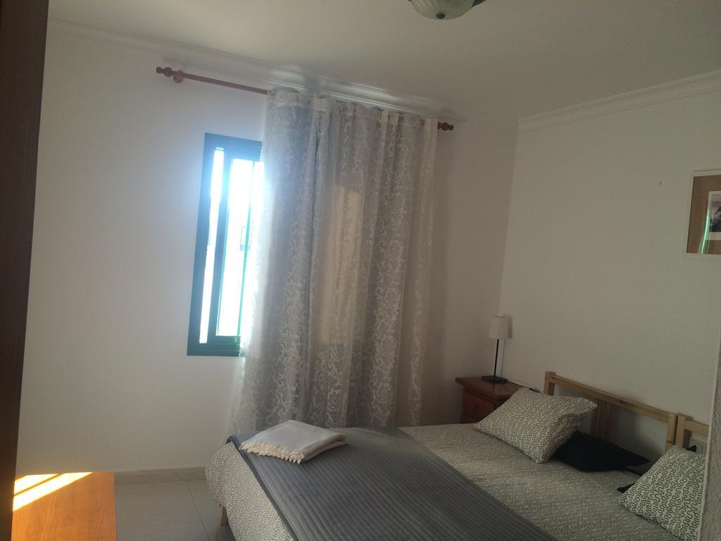 Alhambra Apartamentos Tías Camera foto
