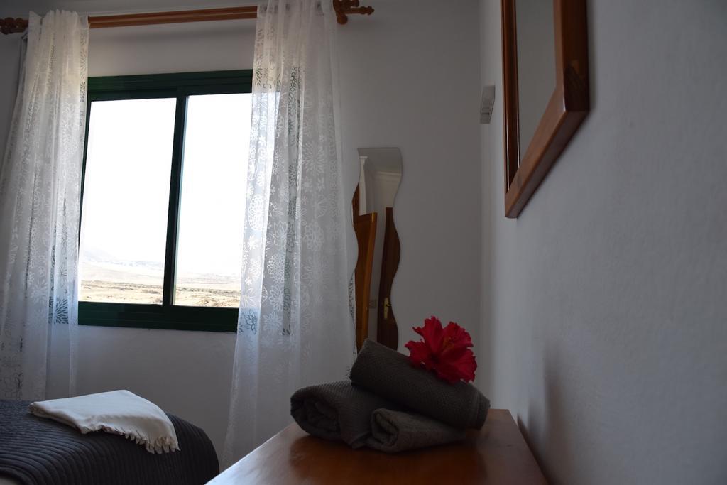 Alhambra Apartamentos Tías Esterno foto