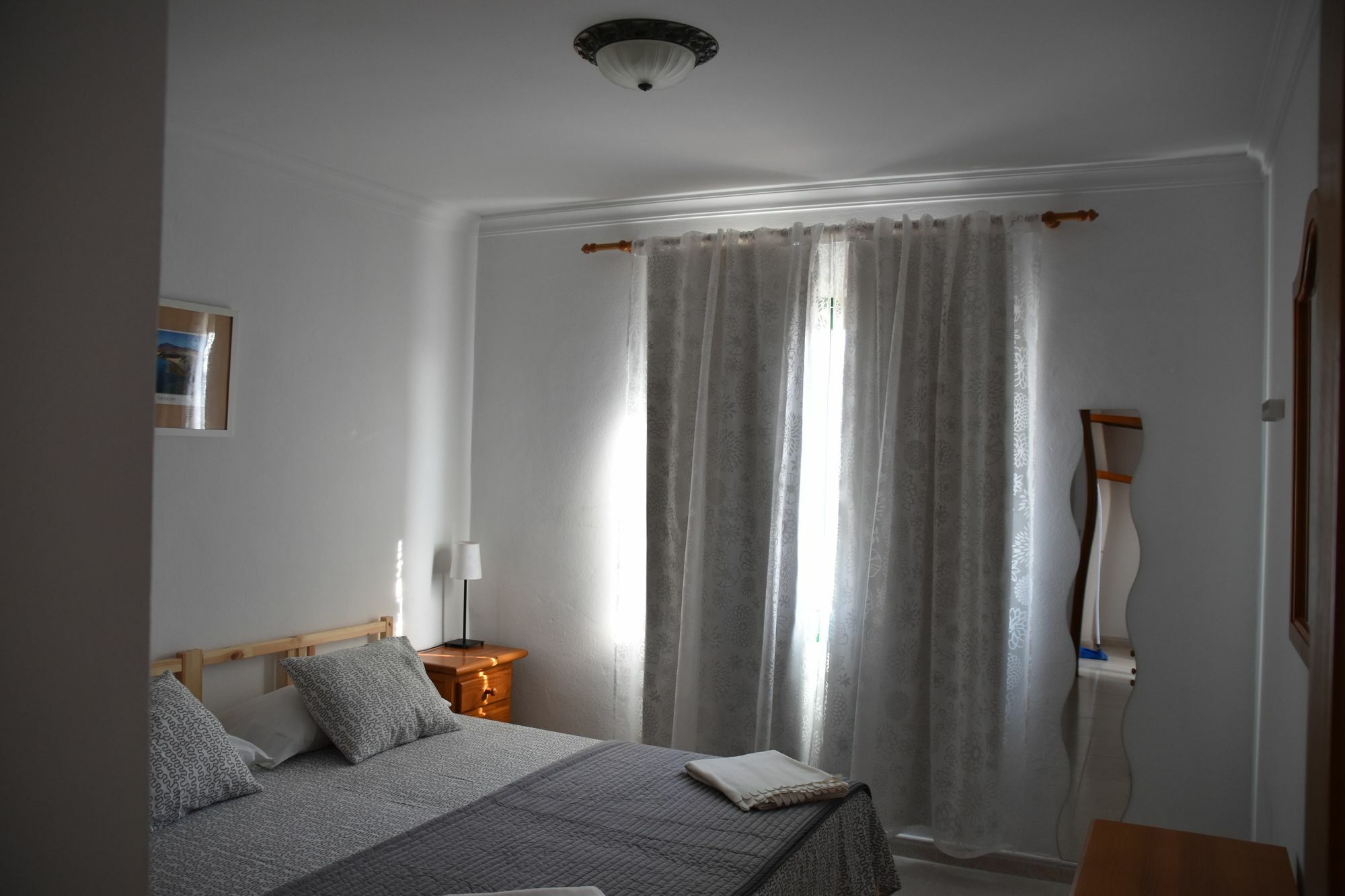 Alhambra Apartamentos Tías Esterno foto